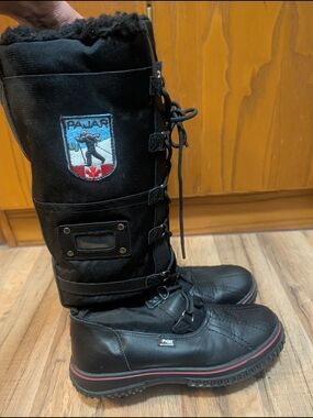 Pajar Black Women's  Lace-Up Winter Boots with Red Trim